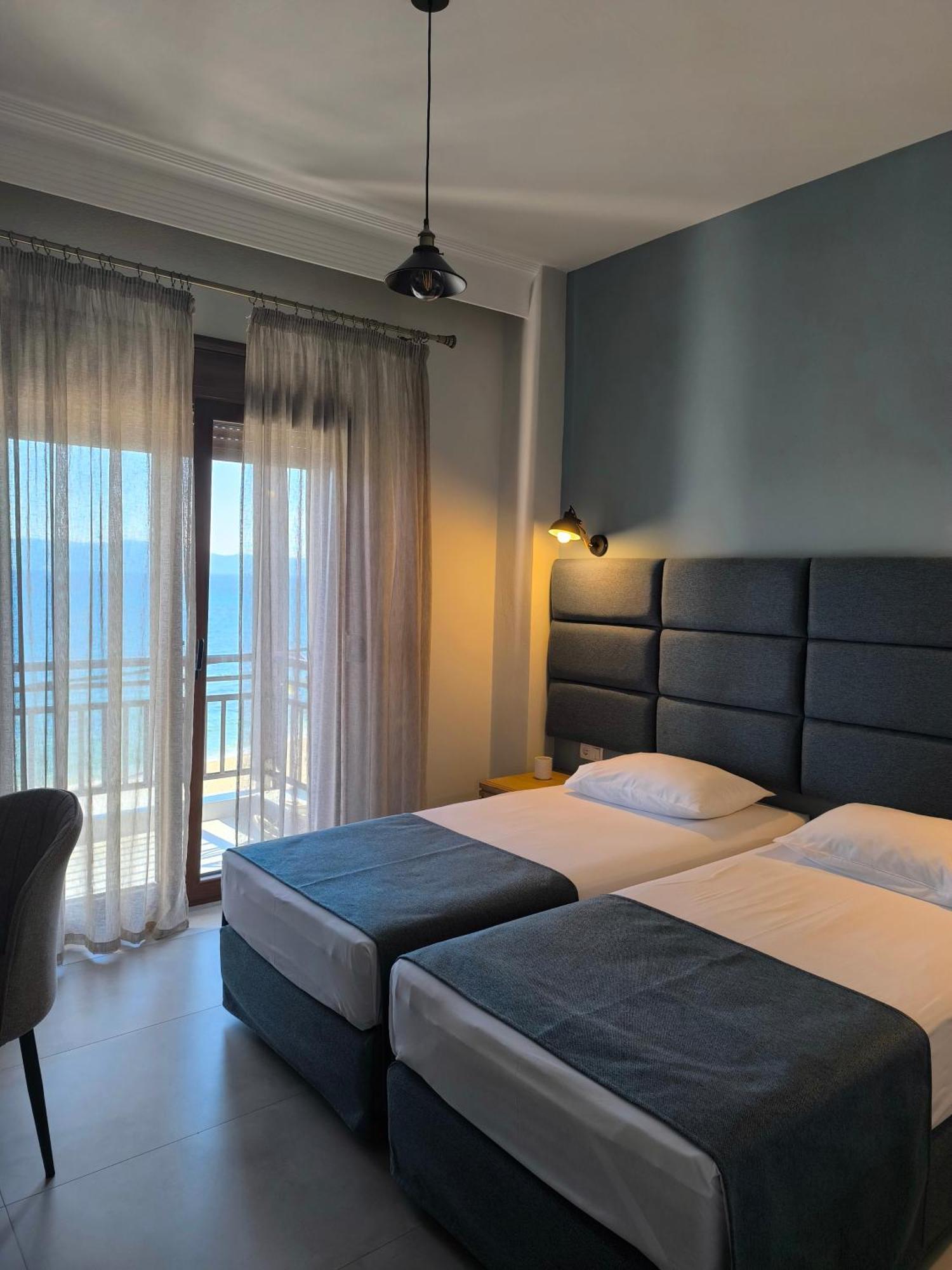 Maria Rooms To Let Ouranoupoli Luaran gambar