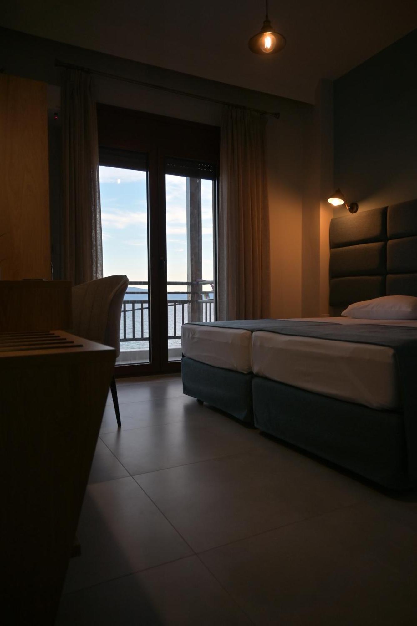 Maria Rooms To Let Ouranoupoli Luaran gambar