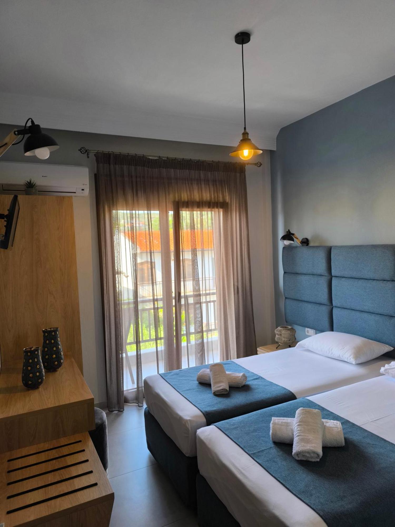Maria Rooms To Let Ouranoupoli Luaran gambar